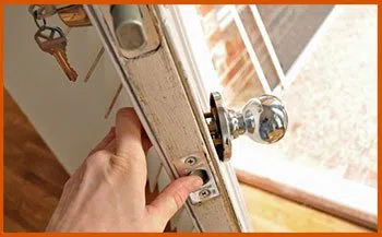 Washington MI Locksmith Store Washington, MI 586-250-2001 - 12-changing-locks